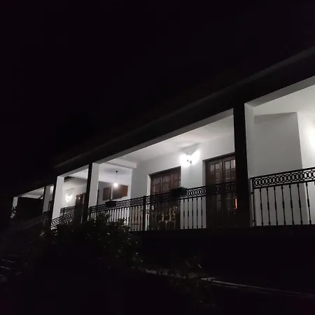 بيت ضيافة Vivenda Eiras 3*