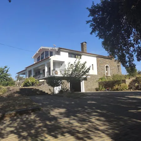 Vivenda Eiras 3* Vale de Porco (Braganca)