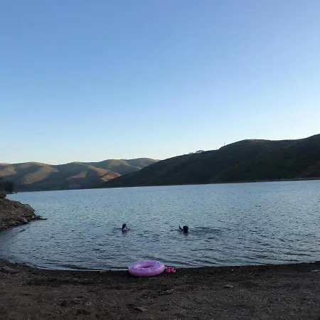 招待所 Vivenda Eiras 3*