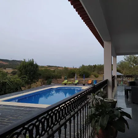 بيت ضيافة Vivenda Eiras Vale de Porco (Braganca)