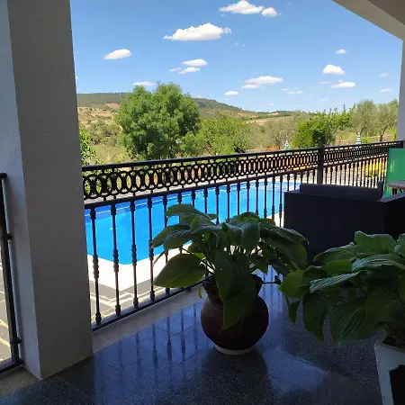 بيت ضيافة Vivenda Eiras Vale de Porco (Braganca)