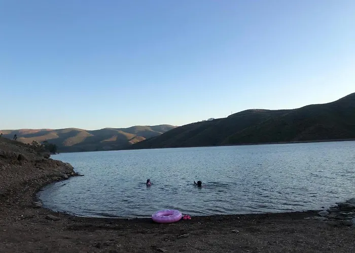 ゲストハウス Vivenda Eiras 3*