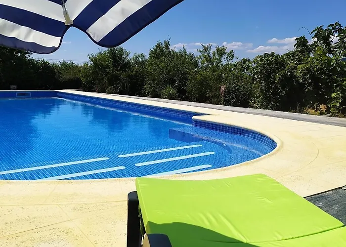 ゲストハウス Vivenda Eiras 3*