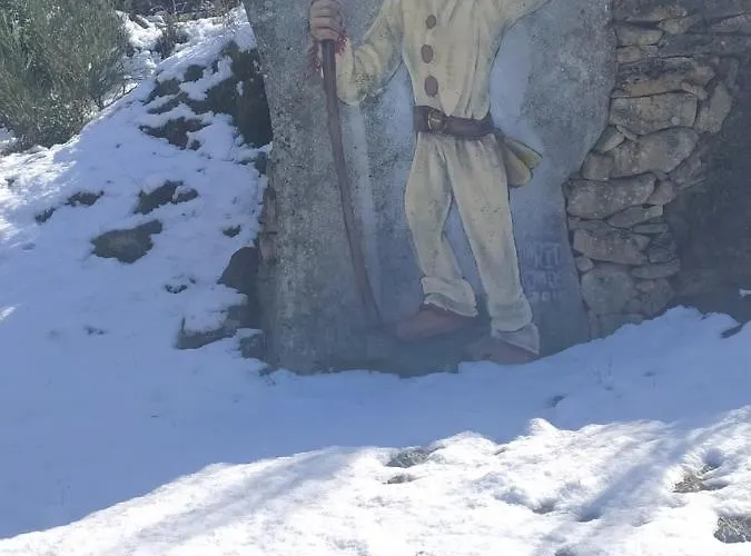 게스트하우스 Vivenda Eiras Vale de Porco (Braganca)