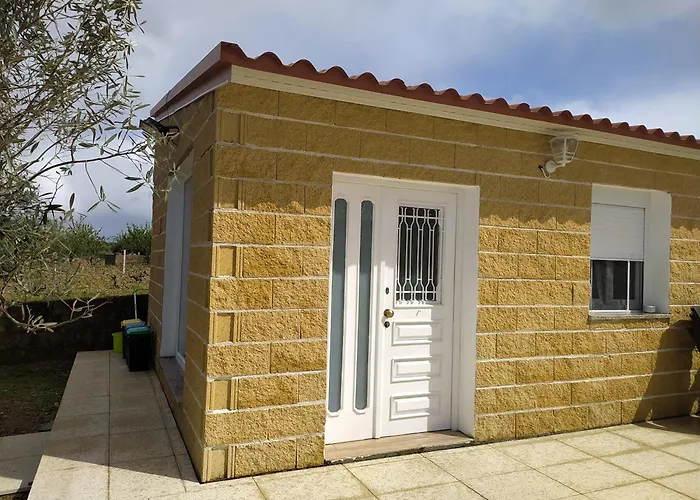 بيت ضيافة Vivenda Eiras 3*